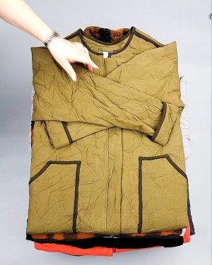 Фотография  131 - Верхняя одежда AMAZON жен 015#10 кг, ЛОТ №7712 оптом в Салехарде и Ямало-Ненецком АО