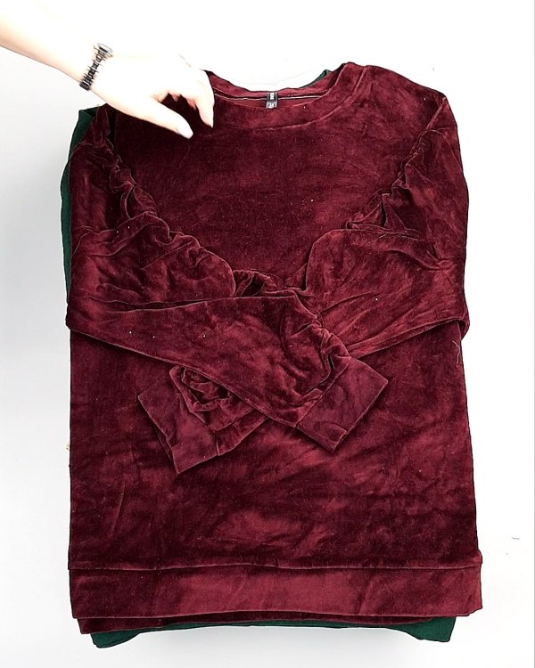 Фотография  266 - SWEATSHIRT CAN 084#10 кг, ЛОТ №7618 оптом в Салехарде и Ямало-Ненецком АО