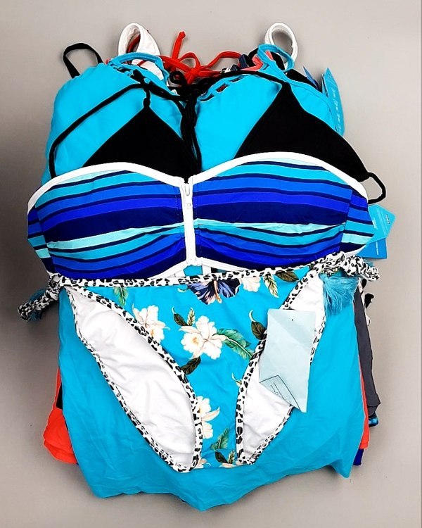 Фотография  833 - Купальники СТОК CAN 124#5 кг, ЛОТ №7690 оптом в Салехарде и Ямало-Ненецком АО