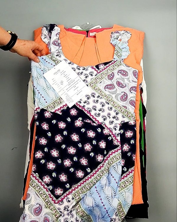 Фотография  922 - Платья СТОК CAN лето 084#7 кг оптом в Салехарде и Ямало-Ненецком АО