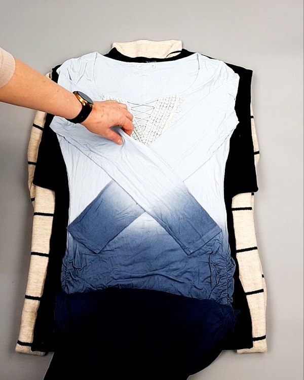 Фотография  415 - Платья СТОК CAN зима 084#7 кг, ЛОТ №7695 оптом в Салехарде и Ямало-Ненецком АО