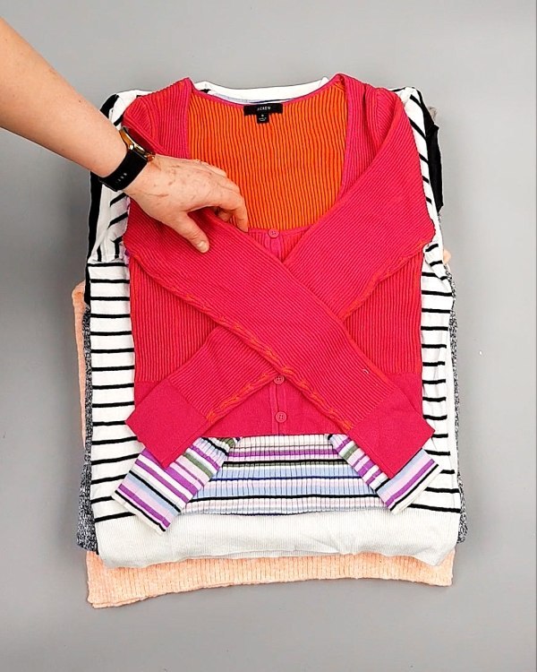 Фотография  408 - Джемпера легкие СТОК CAN 084#7 кг, ЛОТ №7635 оптом в Салехарде и Ямало-Ненецком АО