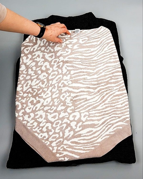 Фотография  712 - Джемпера СТОК CAN 084#7 кг, ЛОТ №7648 оптом в Салехарде и Ямало-Ненецком АО