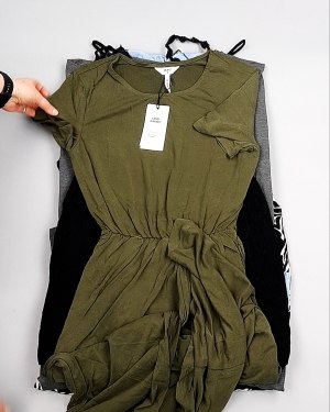 Фотография  258 - Платья Bestseller Summer 104#5 кг, ЛОТ №7701 оптом в Салехарде и Ямало-Ненецком АО