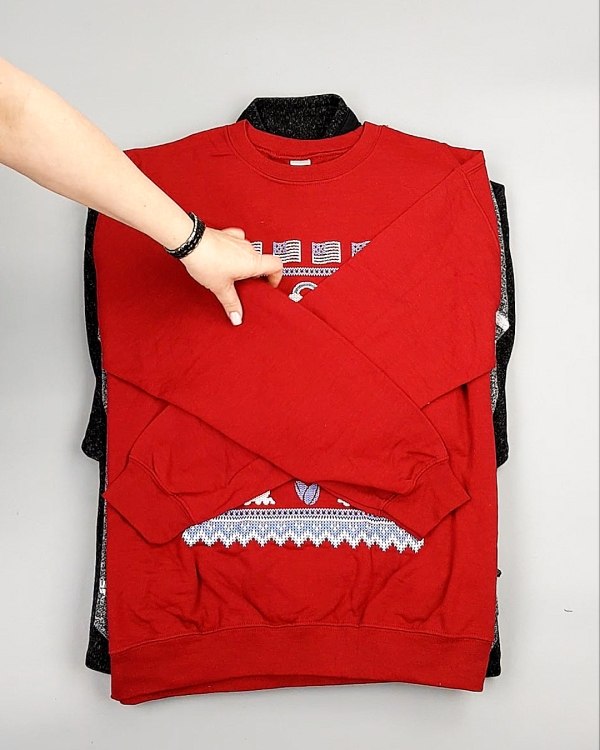 Фотография  251 - SWEATSHIRT CAN 084#10 кг, ЛОТ №7617 оптом в Салехарде и Ямало-Ненецком АО