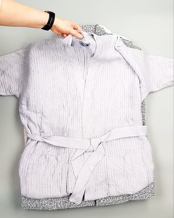 Фотография  760 - Кардиганы СТОК CAN 084#7 кг, ЛОТ №7671 оптом в Салехарде и Ямало-Ненецком АО