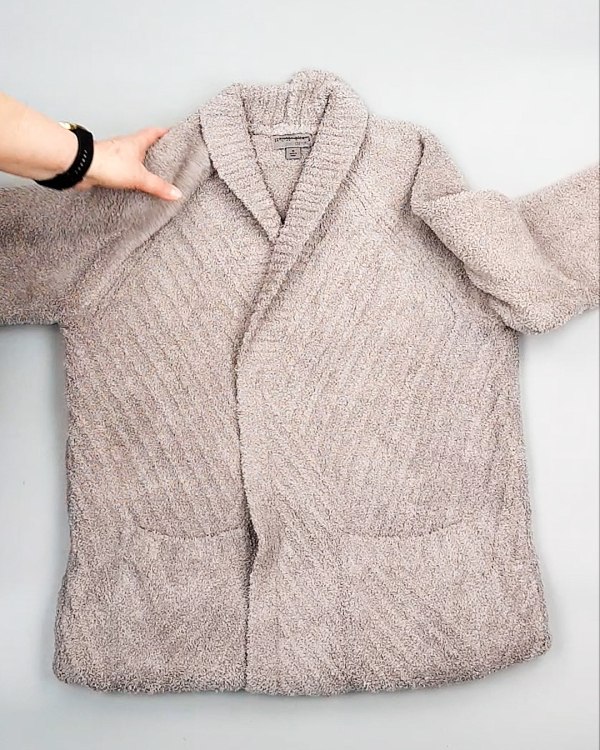 Фотография  954 - Кардиганы СТОК CAN 084#7 кг, ЛОТ №7673 оптом в Салехарде и Ямало-Ненецком АО