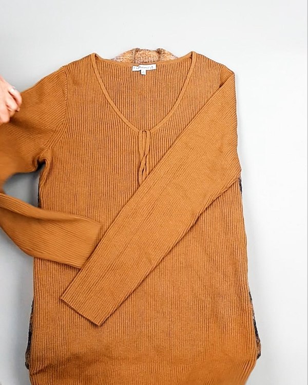 Фотография  881 - Платья СТОК CAN зима 084#7 кг, ЛОТ №7825 оптом в Салехарде и Ямало-Ненецком АО