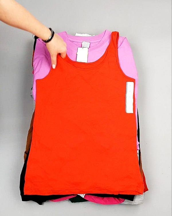 Фотография  961 - AMAZON mix жен лето 015#15 кг, ЛОТ №7723 оптом в Салехарде и Ямало-Ненецком АО