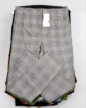 Купить Брюки женские лето C&A 025#10 кг, ЛОТ №7893 оптом в Салехарде и Ямало-Ненецком АО