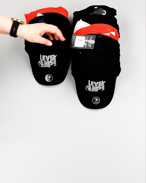 Фотография  879 - Кепки детские CAN 084#5 кг, ЛОТ №7966 оптом в Салехарде и Ямало-Ненецком АО