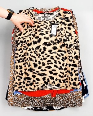 Фотография  955 - Блузки Bestseller 44#5 кг, ЛОТ №8026 оптом в Салехарде и Ямало-Ненецком АО