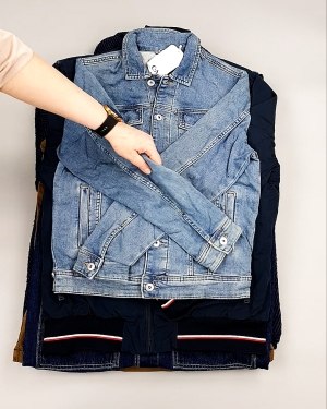 Фотография  230 - Ветровки м/ж C&A 025#10 кг, ЛОТ №7863 оптом в Салехарде и Ямало-Ненецком АО