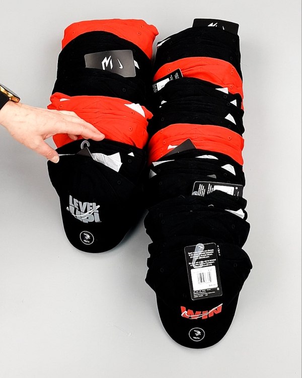 Фотография  318 - Кепки детские CAN 084#5 кг, ЛОТ №7964 оптом в Салехарде и Ямало-Ненецком АО