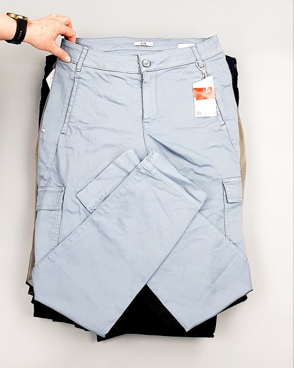 Фотография  481 - Брюки женские лето C&A 025#10 кг, ЛОТ №7895 оптом в Салехарде и Ямало-Ненецком АО