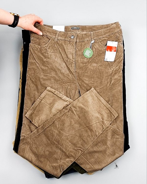 Фотография  517 - Брюки вельветовые м/ж C&A 025#10 кг, ЛОТ №7902 оптом в Салехарде и Ямало-Ненецком АО