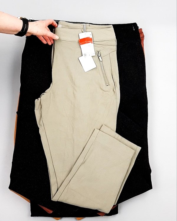 Фотография  972 - Брюки женские лето C&A 025#10 кг, ЛОТ №7893 оптом в Салехарде и Ямало-Ненецком АО