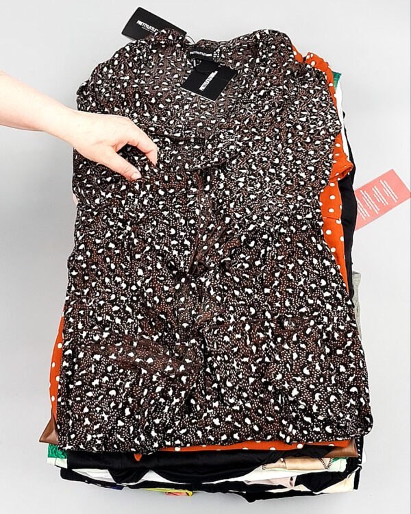 Фотография  397 - Платья Англия СТОК лето#10 кг оптом в Салехарде и Ямало-Ненецком АО