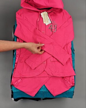 Купить Спортивные костюмы  AD83#10 шт, ЛОТ №8639 оптом в Салехарде и Ямало-Ненецком АО