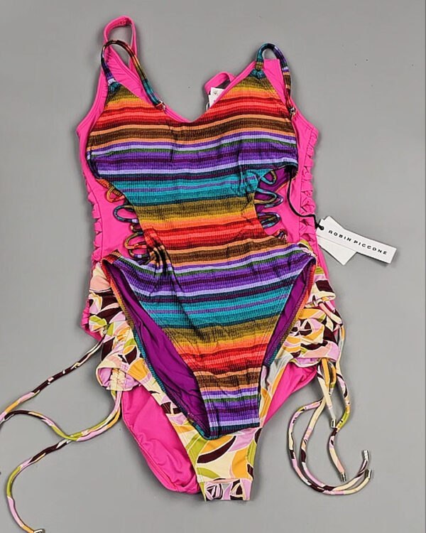 Фотография  735 - Купальники Nordstrom 124#2,5 кг, ЛОТ №8489 оптом в Салехарде и Ямало-Ненецком АО