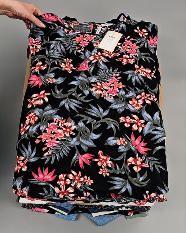 Фотография  346 - ONLY Summer mix 045#15 кг, ЛОТ №8455 оптом в Салехарде и Ямало-Ненецком АО