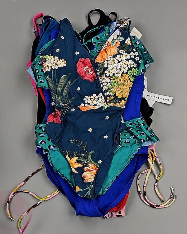 Фотография  215 - Купальники Nordstrom 124#2,5 кг, ЛОТ №8489 оптом в Салехарде и Ямало-Ненецком АО