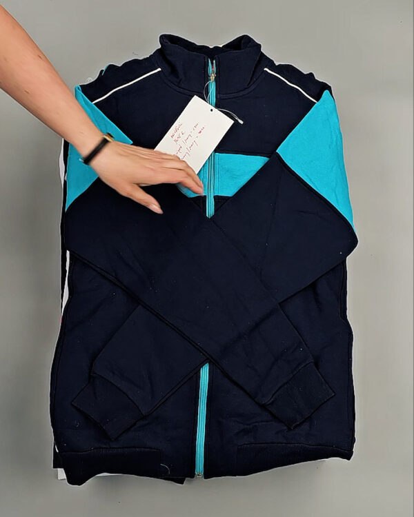 Фотография  477 - Спортивные костюмы  AD83#10 шт, ЛОТ №8639 оптом в Салехарде и Ямало-Ненецком АО