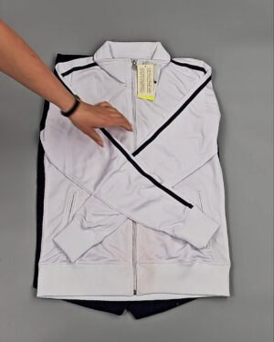 Фотография  785 - Спортивные костюмы  AD83#4 шт, ЛОТ №8637 оптом в Салехарде и Ямало-Ненецком АО