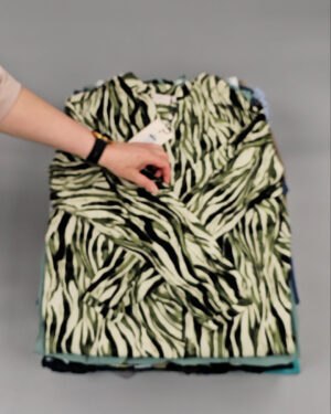 Фотография  893 - ONLY Summer mix 045#15 кг, ЛОТ №8514 оптом в Салехарде и Ямало-Ненецком АО