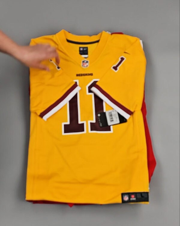 Фотография  428 - KIDS NIKE CAN 084#5 кг, ЛОТ №8476 оптом в Салехарде и Ямало-Ненецком АО