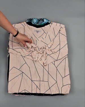 Фотография  894 - Блузки S#10 кг, ЛОТ № ВК0104 оптом в Салехарде и Ямало-Ненецком АО