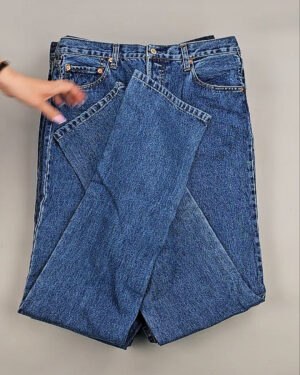 Фотография  387 - Джинсы LEVIS муж #6,2 кг, ЛОТ №8758 оптом в Салехарде и Ямало-Ненецком АО