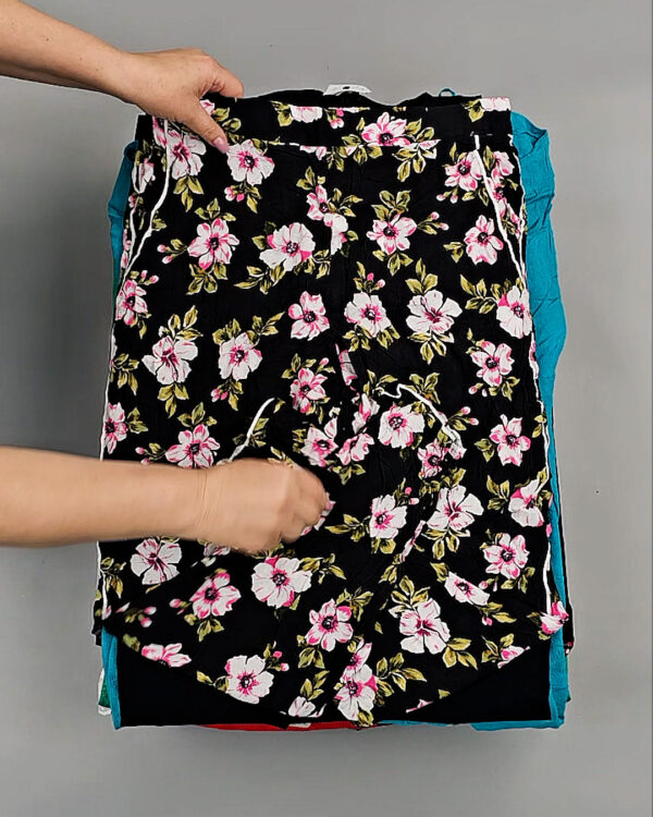 Фотография  512 - CALZEDONIA лето mix#50 шт, ЛОТ №8854 оптом в Салехарде и Ямало-Ненецком АО