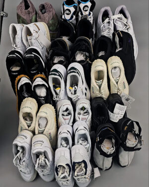 Купить Кроссовки Reebok#23 шт, ЛОТ №8895 оптом в Салехарде и Ямало-Ненецком АО