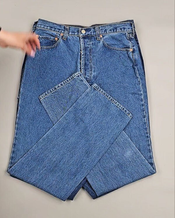 Фотография  862 - Джинсы LEVIS муж #6,3 кг, ЛОТ №8759 оптом в Салехарде и Ямало-Ненецком АО