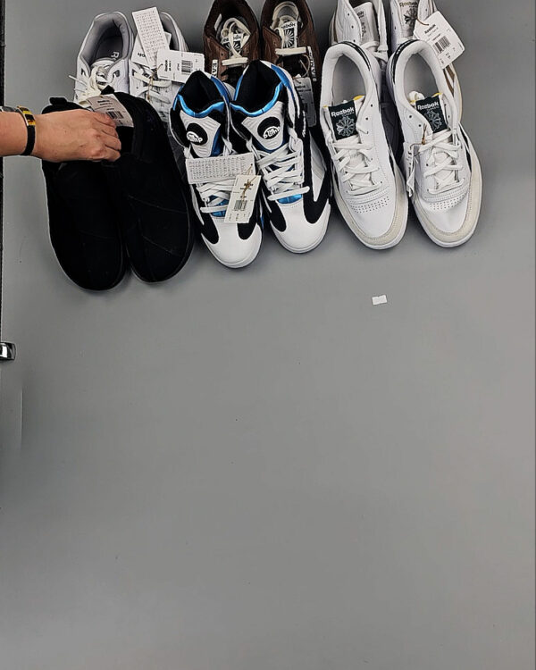 Фотография  876 - Кроссовки Reebok#23 шт, ЛОТ №8896 оптом в Салехарде и Ямало-Ненецком АО