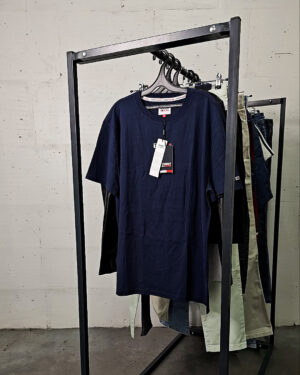 Купить LACOSTE, CALVIN KLEIN, TOMMY HILFIGER, GUESS + 075#19 шт, ЛОТ №9073 оптом в Салехарде и Ямало-Ненецком АО