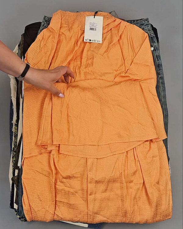 Фотография  770 - GESTUZ mix 075#24 шт, ЛОТ №9018 оптом в Салехарде и Ямало-Ненецком АО