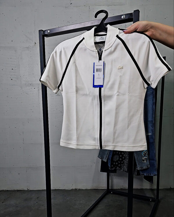 Фотография  978 - LACOSTE, CALVIN KLEIN, TOMMY HILFIGER, GUESS + 075#19 шт, ЛОТ №9073 оптом в Салехарде и Ямало-Ненецком АО