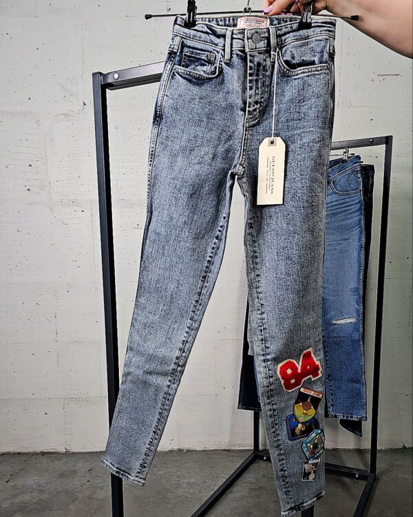 Фотография  836 - LACOSTE, CALVIN KLEIN, TOMMY HILFIGER, GUESS + 075#19 шт, ЛОТ №9073 оптом в Салехарде и Ямало-Ненецком АО