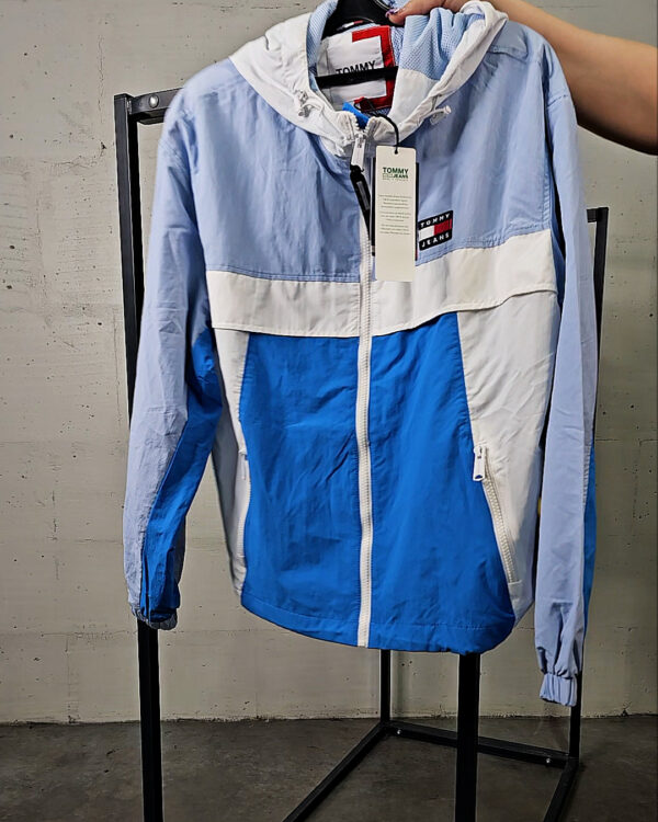 Фотография  453 - LACOSTE, CALVIN KLEIN, TOMMY HILFIGER, GUESS + 075#21 шт, ЛОТ №9077 оптом в Салехарде и Ямало-Ненецком АО