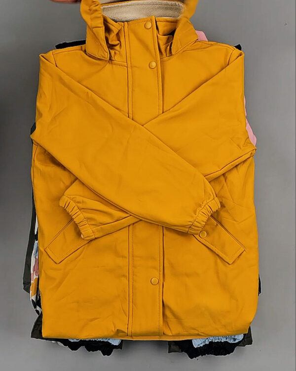 Фотография  589 - Верхняя одежда TCM kids 074#7 кг оптом в Салехарде и Ямало-Ненецком АО