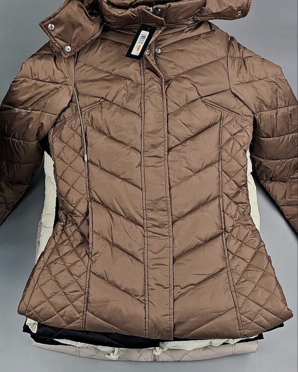 Фотография  278 - Верхняя одежда женская CAN 104#15 кг, ЛОТ СТ-9350 оптом в Салехарде и Ямало-Ненецком АО