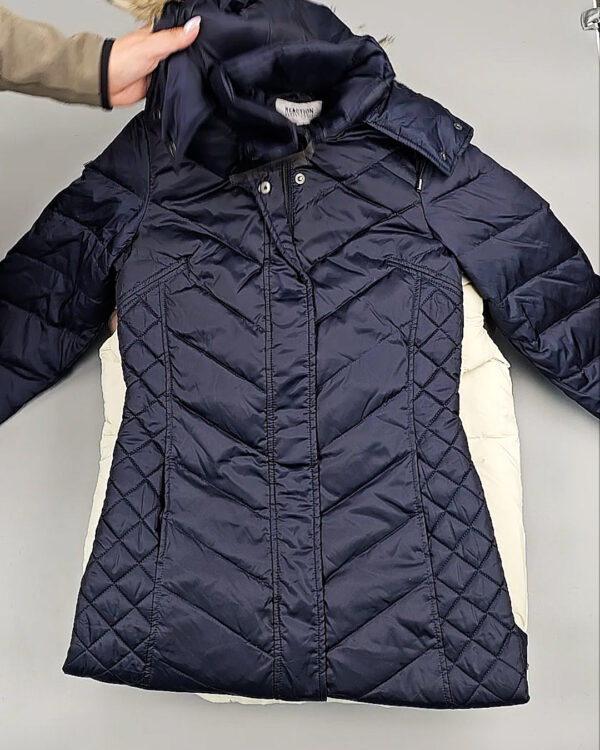 Фотография  564 - Верхняя одежда женская CAN 104#15 кг, ЛОТ СТ-9353 оптом в Салехарде и Ямало-Ненецком АО