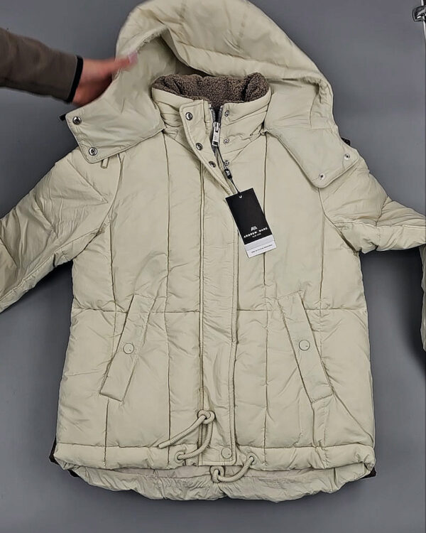 Фотография  425 - Верхняя одежда женская CAN 104#15 кг, ЛОТ СТ-9353 оптом в Салехарде и Ямало-Ненецком АО