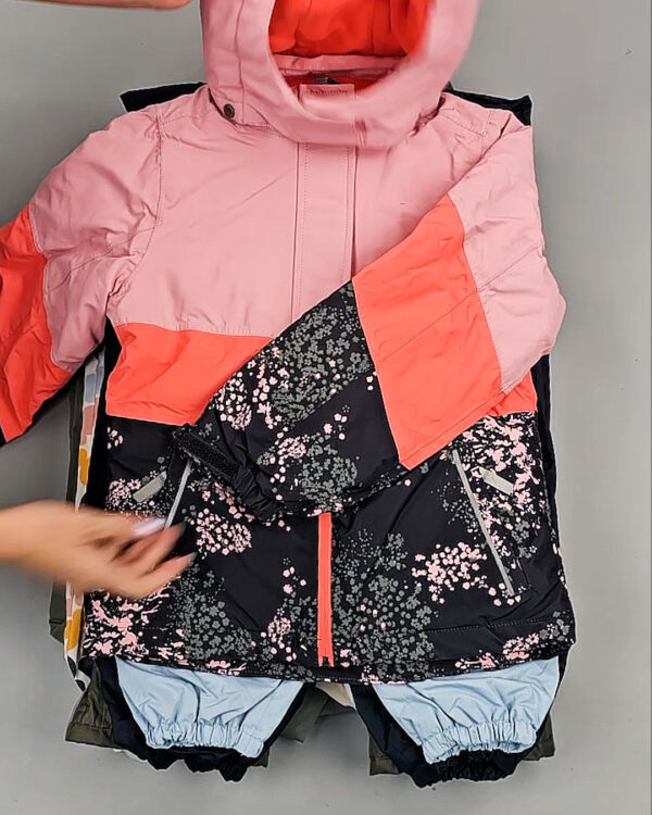 Фотография  375 - Верхняя одежда TCM kids 074#7 кг оптом в Салехарде и Ямало-Ненецком АО