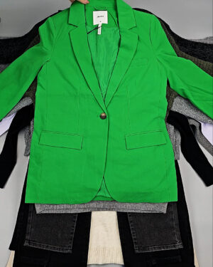 Фотография  988 - Bestseller Winter mix 104#15 кг, ЛОТ № СТ-9526 оптом в Салехарде и Ямало-Ненецком АО