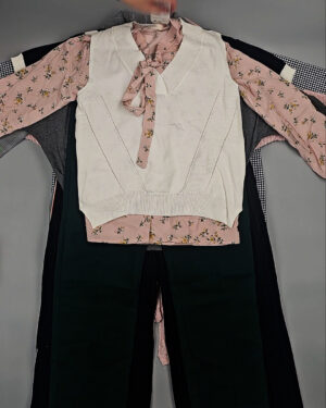 Фотография  421 - Комплекты жен Корея 085#5 кг, ЛОТ СТ-9574 оптом в Салехарде и Ямало-Ненецком АО