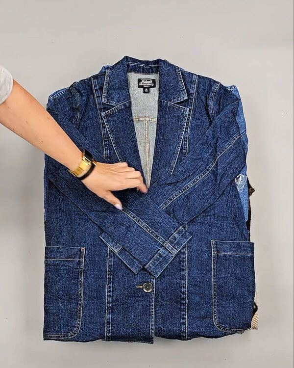 Фотография  613 - Ветровки женские CAN 104#12,7 кг, ЛОТ СТ-9405 оптом в Салехарде и Ямало-Ненецком АО