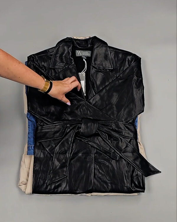 Фотография  624 - Ветровки женские CAN 104#12,4 кг, ЛОТ СТ-9403 оптом в Салехарде и Ямало-Ненецком АО